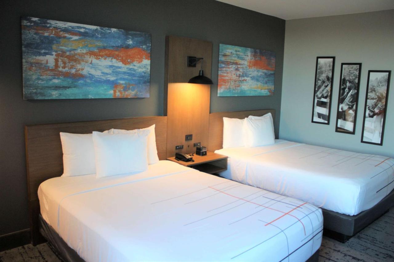 La Quinta Inn & Suites By Wyndham Bardstown Kültér fotó