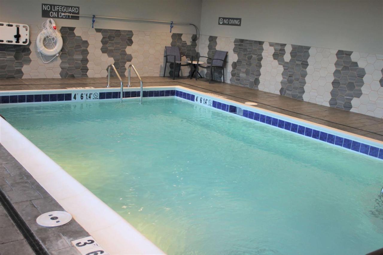 La Quinta Inn & Suites By Wyndham Bardstown Kültér fotó