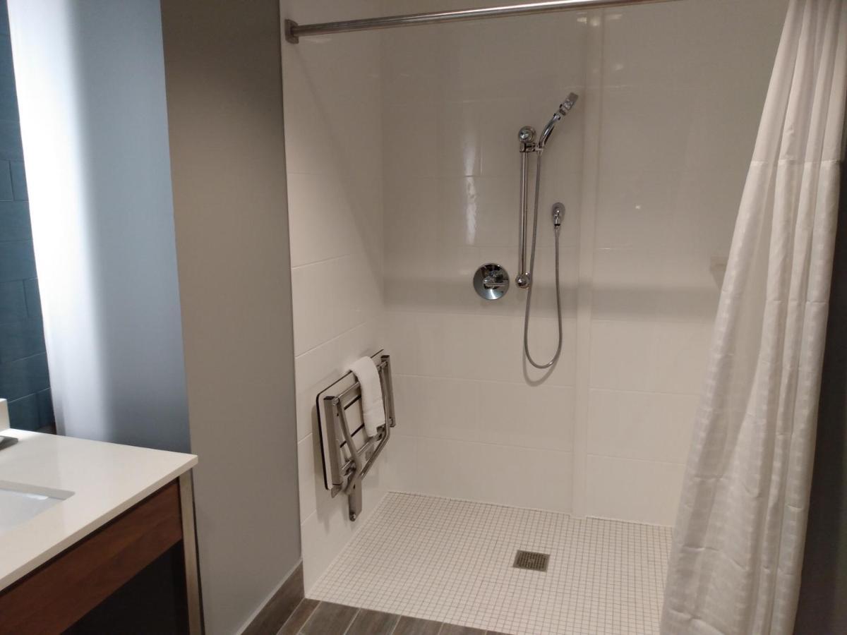 La Quinta Inn & Suites By Wyndham Bardstown Kültér fotó
