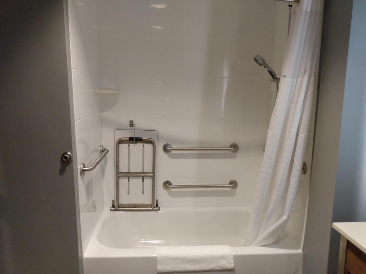 La Quinta Inn & Suites By Wyndham Bardstown Kültér fotó