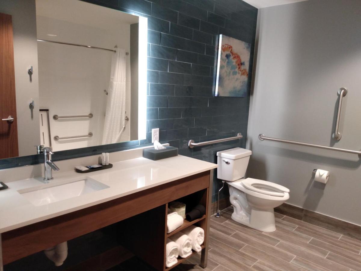 La Quinta Inn & Suites By Wyndham Bardstown Kültér fotó