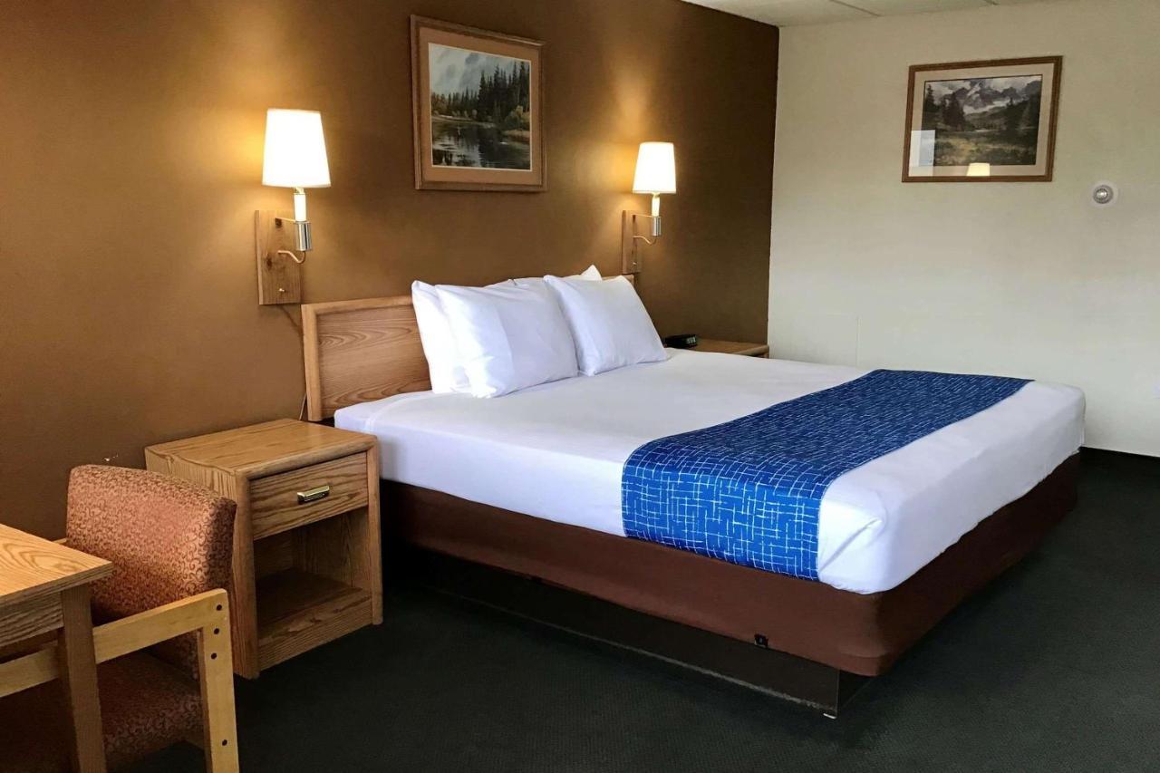 La Quinta Inn & Suites By Wyndham Bardstown Kültér fotó