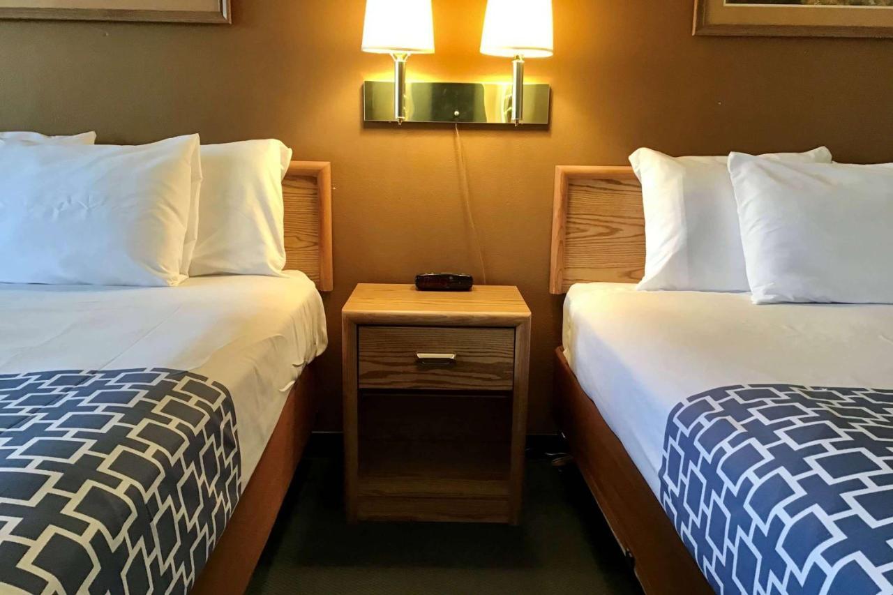 La Quinta Inn & Suites By Wyndham Bardstown Kültér fotó