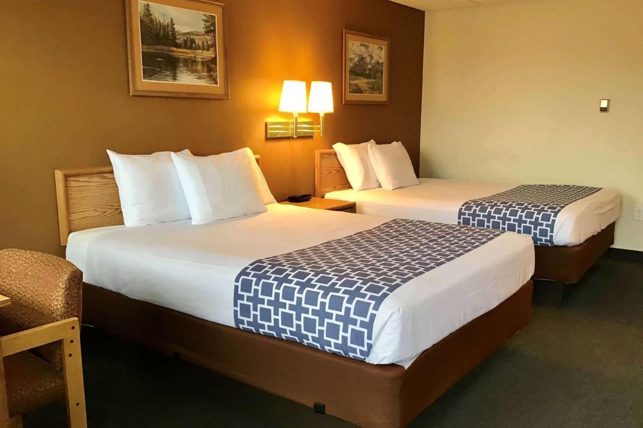 La Quinta Inn & Suites By Wyndham Bardstown Kültér fotó
